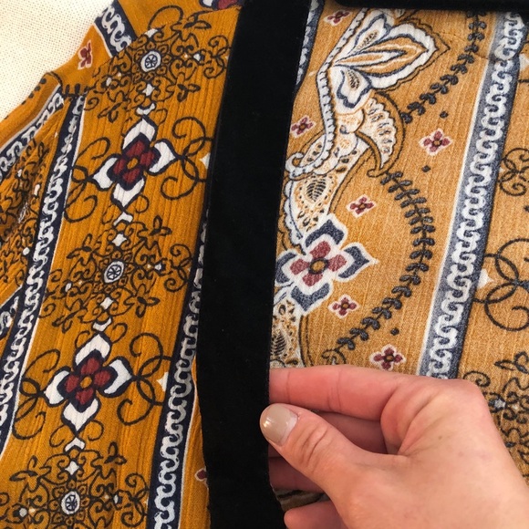 Patterned Cardigan - Picture 5 of 7